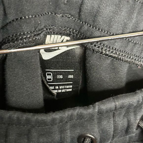 Nike Tech Fleece Sweatpants All Black Men’s 2XL - Picture 7 of 7